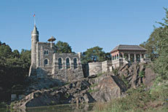 Belvedere Castle, yang center