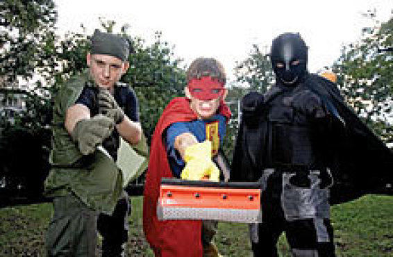 MASQUER-AIDES Tothian, Squeegee Man and Dark Guardian