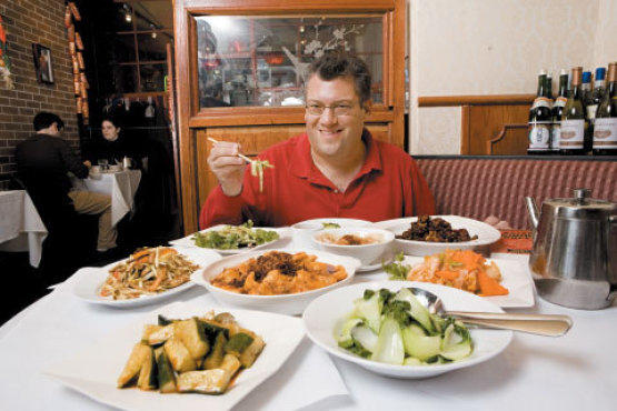 Shaw digs into a Chinese feast at Szechuan Gourmet
