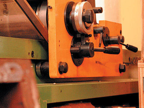 PRESSING MATTER The Ugly Ducklingcollective uses this letter press toproduce many of their books’ covers.