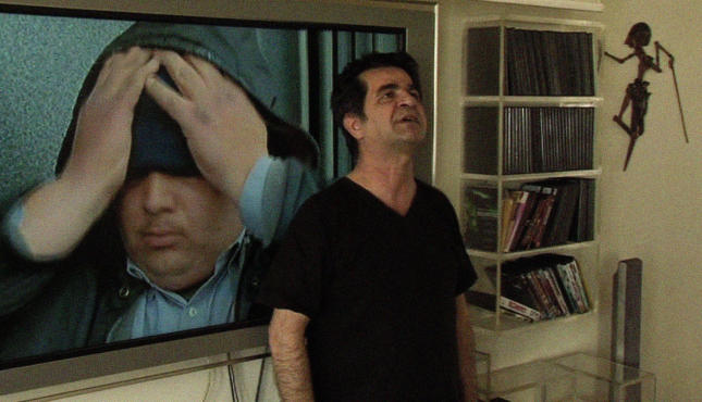 Jafar Panahi in This Is Not a Film