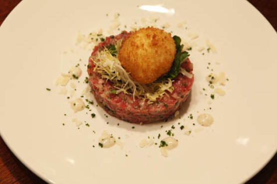 Beef tartare with crispy poached egg at the Astor Room