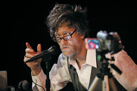 JUST SHOOT ME Mimchael Laurence ponders his elusive self in Krapp, 39.