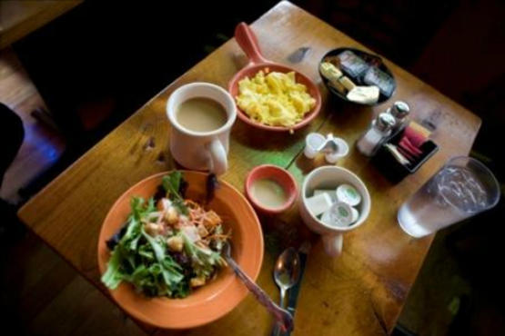 Life Cafe Nine 83