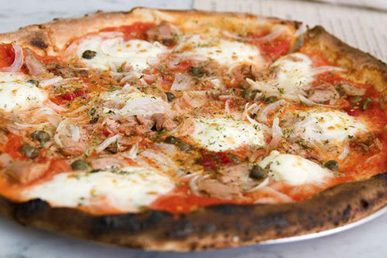 Pizza Mezzaluna