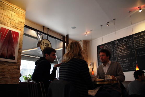 Le café qui parle