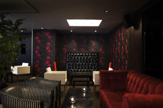 Inc Lounge