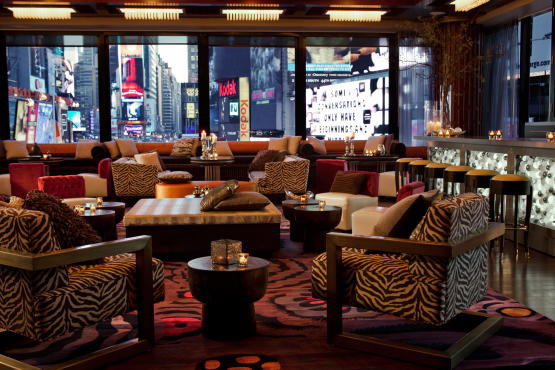 R Lounge