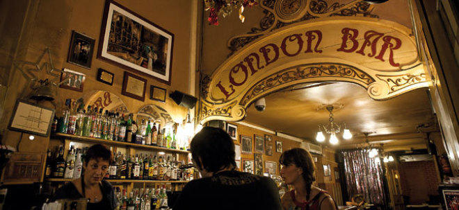 nit-crit-bar.jpg