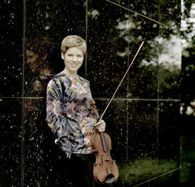 Isabelle_Faust_1.jpg