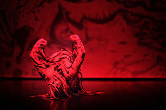 Tavaziva Dance, Greed