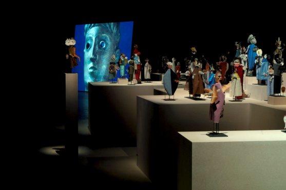 Geoffrey Farmer, 'The Surgeon and the Photographer' Installation view, 2013