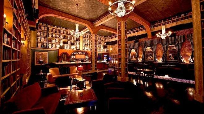 Hemingway's Lounge