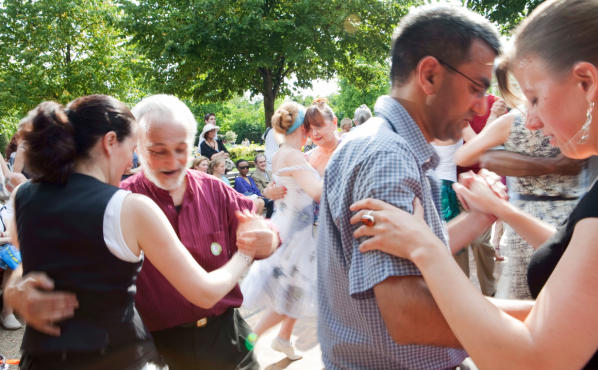 Dance Al Fresco