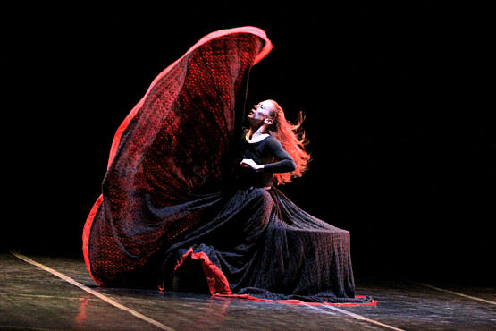 Martha Graham Dance Company, Blakeley White-McGuire in