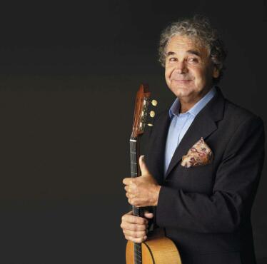 Pierre Perret : "50 ans de chansons, le monde de Pierrot"