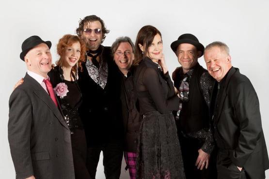 Sadie And The Hotheads (Elizabeth McGovern)