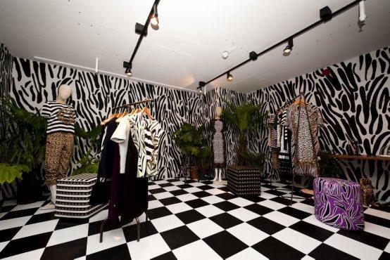 Mother of Pearl Pop Up, Press Image, 2013