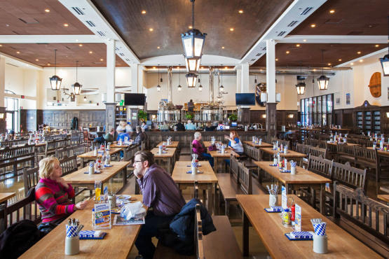 Hofbrauhaus.venue.jpg