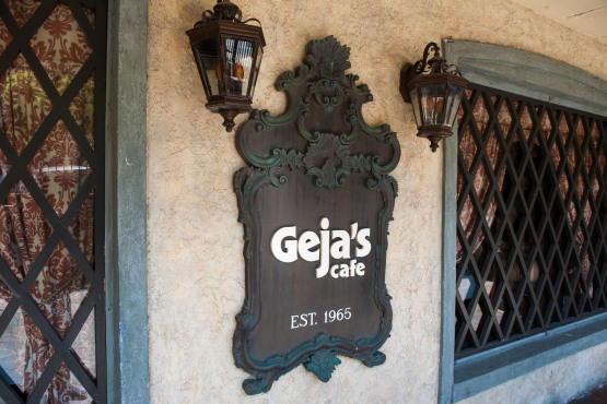 Gejas.venue.jpg
