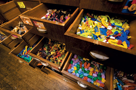 266.get.take5.unclefun.drawers.jpg