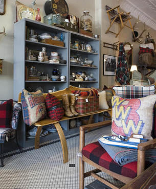 Brimfield, 5219 North Clark Street, Chicago, IL.