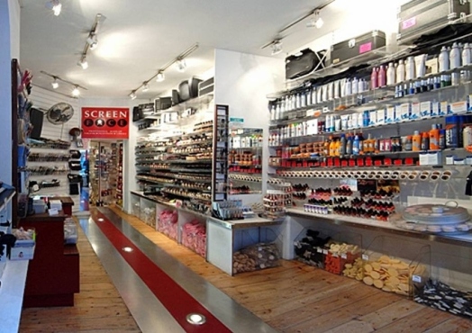 SHOPPNG_Screenface_MonmouthST-Press2011.jpg