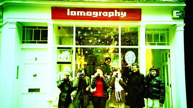 SHOPPING_Lomography_press2011.jpg