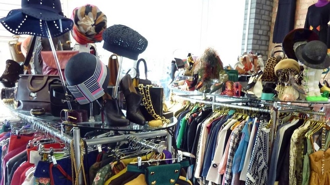 SHOPPING_Rellik_Press2011_002.jpg