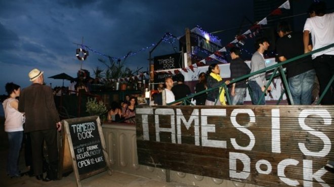 TamesisDock_press2011.jpg