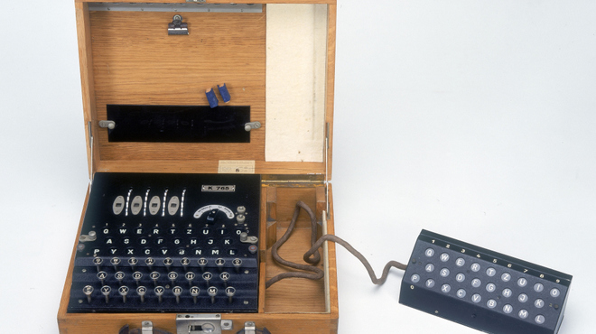 Four-rotor Enigma cypher machine credit Science & Society Picture Library.jpg