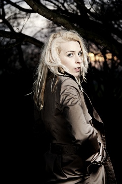 SaraPascoe_10_photoby_IdilSukan_DrawHQ.jpg