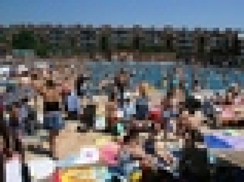 Lido - busy summer's day sunshine (ii).jpg