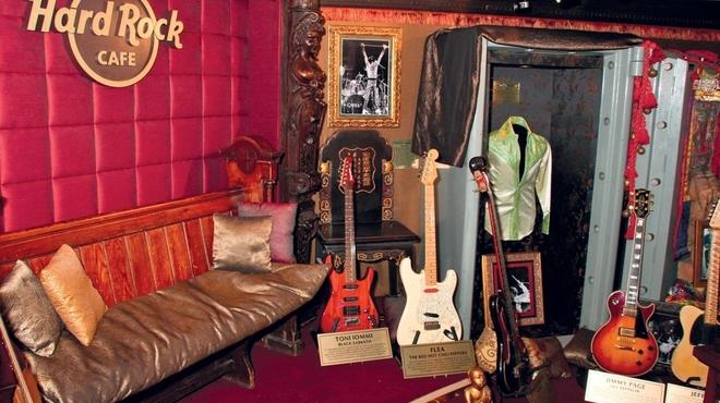 AT_harrock.jpg