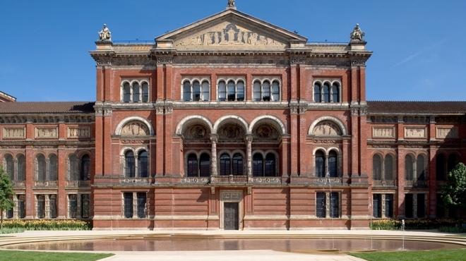 V&A Museum_CREDIT_Morley von Sternberg 2005.jpg