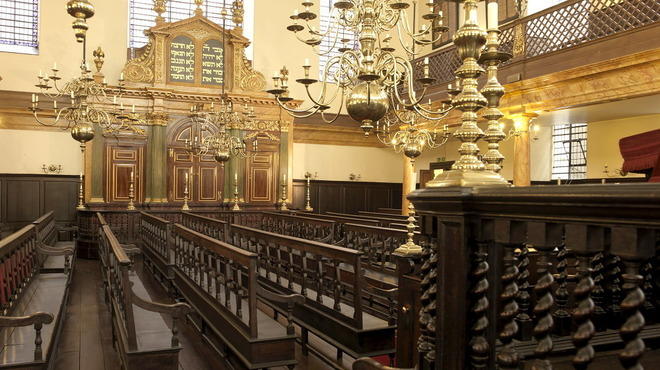 AT_synagogue_2010press_CREDIT_Philip Starling.jpg