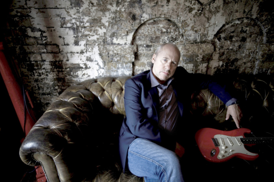 Music_markknopfler_2010press_CREDIT_www.zoriah.com.jpg