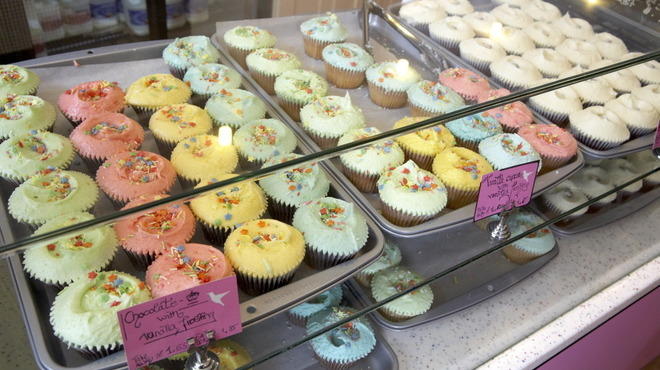 FOOD_HummingbirdBakery_CREDIT_GemmaDay_TOpic.jpg