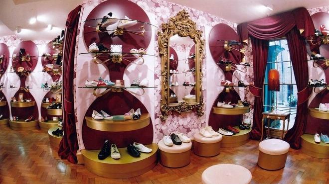 SHOPPING_PosteMistress_press2011.jpg