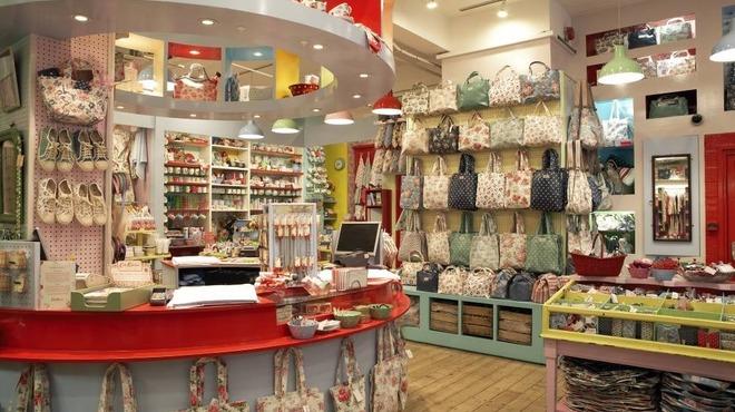 SHOPPING_CathKidston_Press2011.jpg