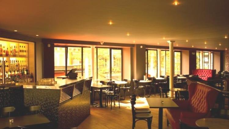 Dupont Café