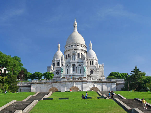 Classic Paris The Sacre Coeur Where To Avoid The Tourist Traps Around Paris S Sacred Heart Basilica And Montmartre Time Out Paris