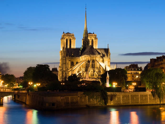 Discover Paris on foot Discover Paris on foot