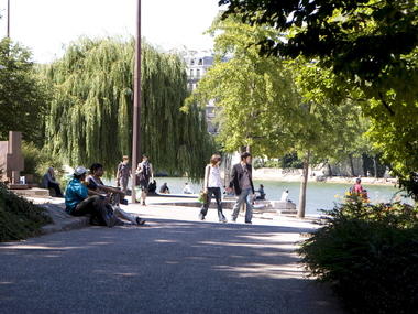Jardin Tino Rossi (Musée de la Sculpture en Plein Air) Jardin Tino Rossi (Musée de la Sculpture en Plein Air)
