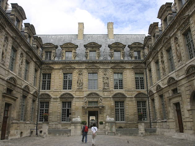 Hôtel de Sully Hôtel de Sully