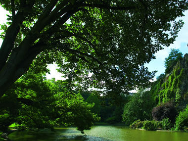 Parc des Buttes-Chaumont Parc des Buttes-Chaumont