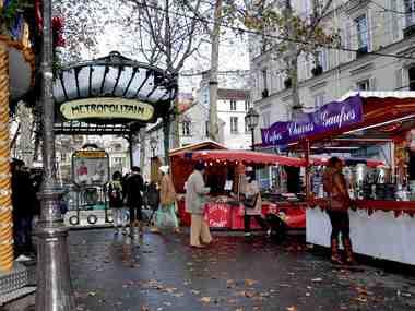 Art and antique markets in Paris