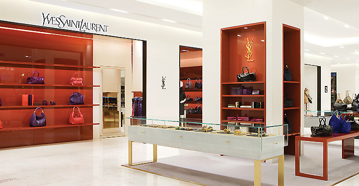 Yves Saint Laurent | Shopping in Odéon, Paris
