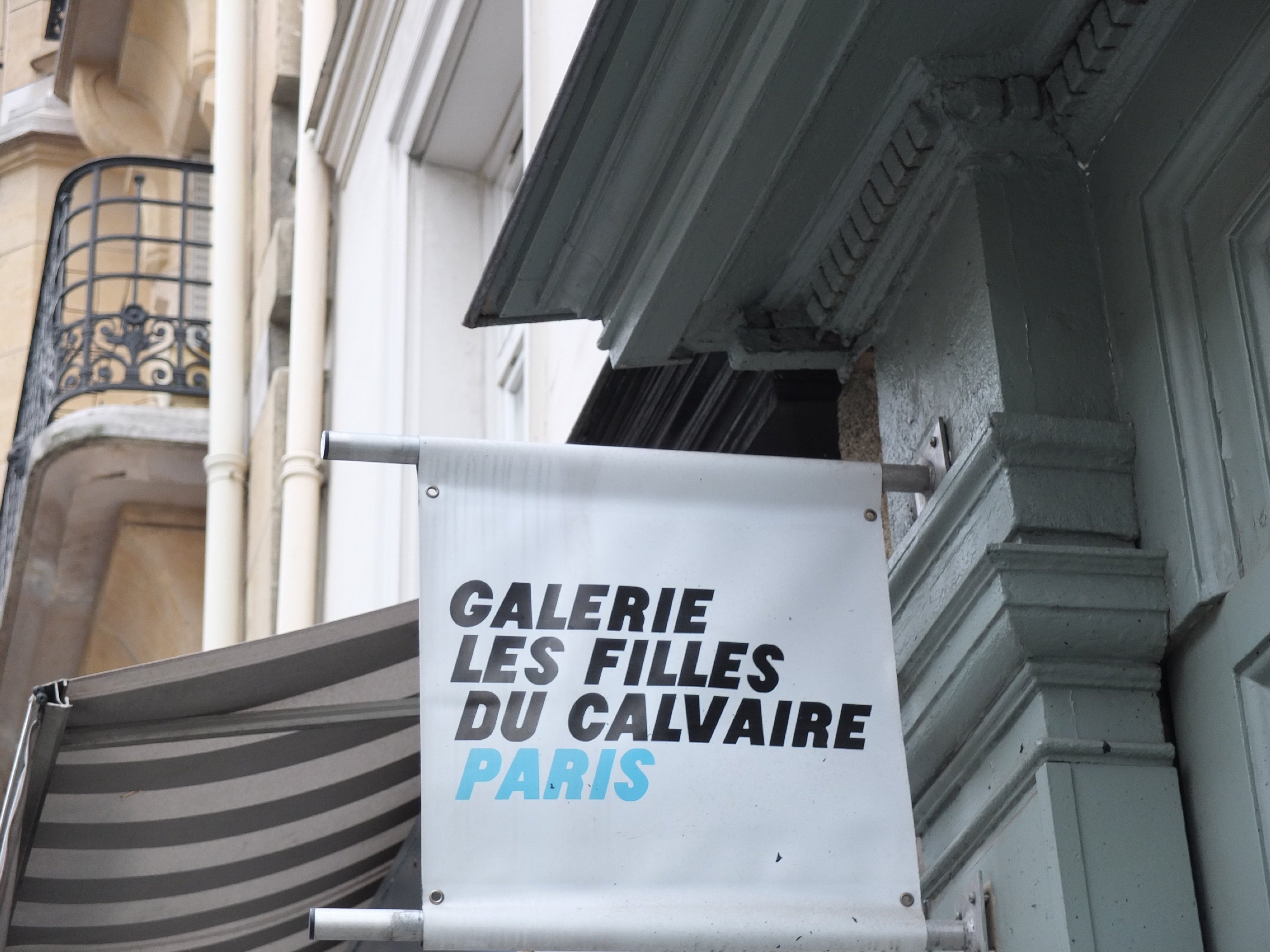 Galerie Les Filles Du Calvaire Art In Le Marais Paris