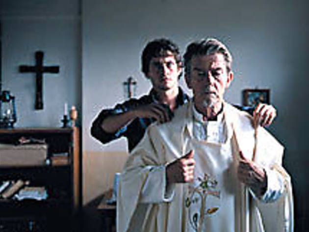 DO THE WHITE THING John Hurt, foreground, is redeemed DO THE WHITE THING John Hurt, foreground, is redeemed.